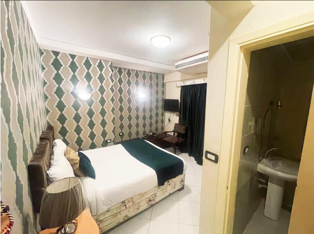 Golden Sun Hotel - Gurdaka Kültér fotó