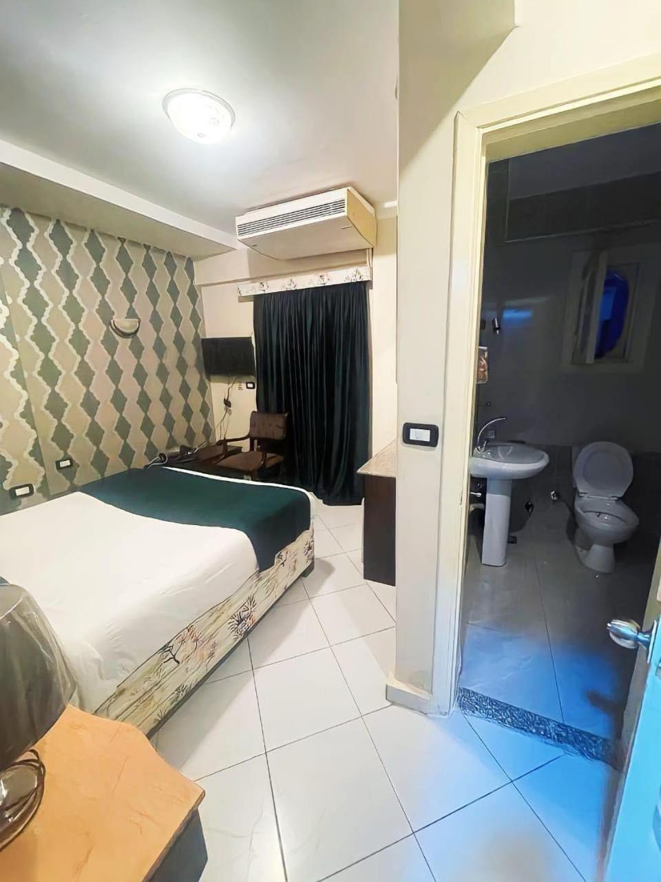 Golden Sun Hotel - Gurdaka Kültér fotó